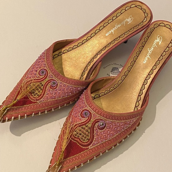 I Dream of Jeannie pink & purple beaded embroidered slide mules sz 8 kitten heel - Picture 8 of 10